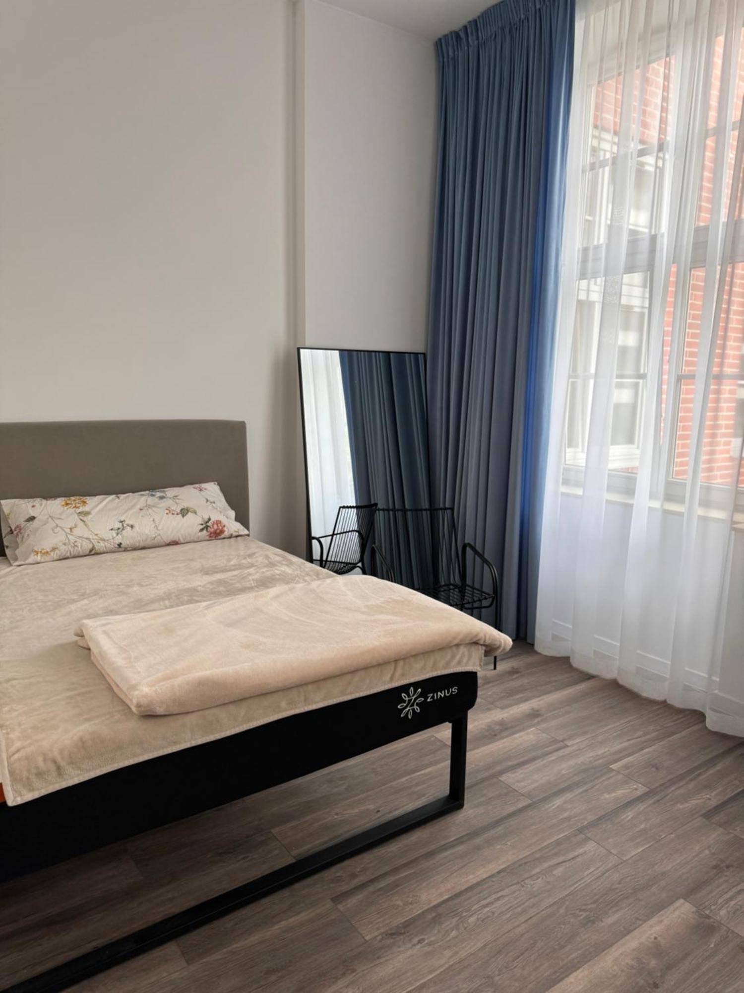 Apartament Blekitny Apartment Wroclaw Ngoại thất bức ảnh